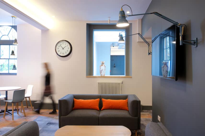 Hartham-Park-lounge
