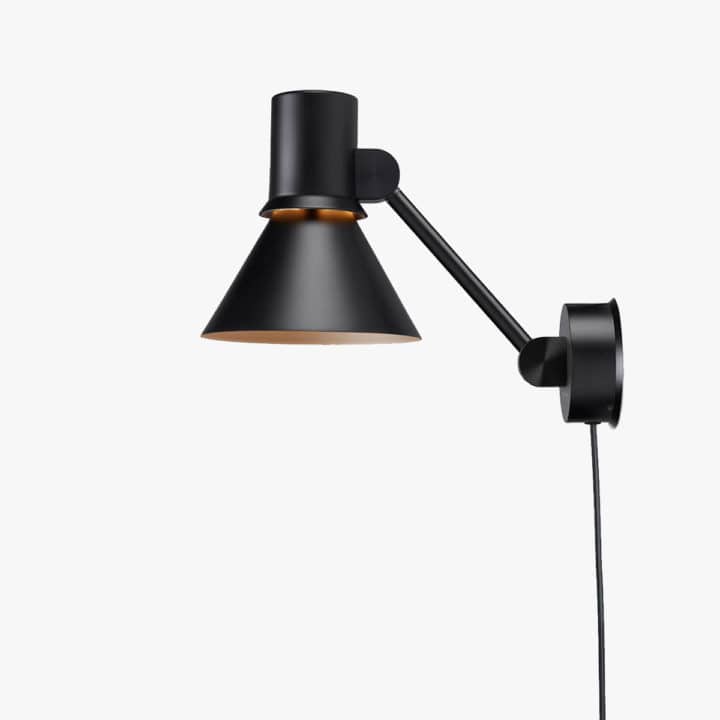 t80-wall-light-w2-black-cable_1