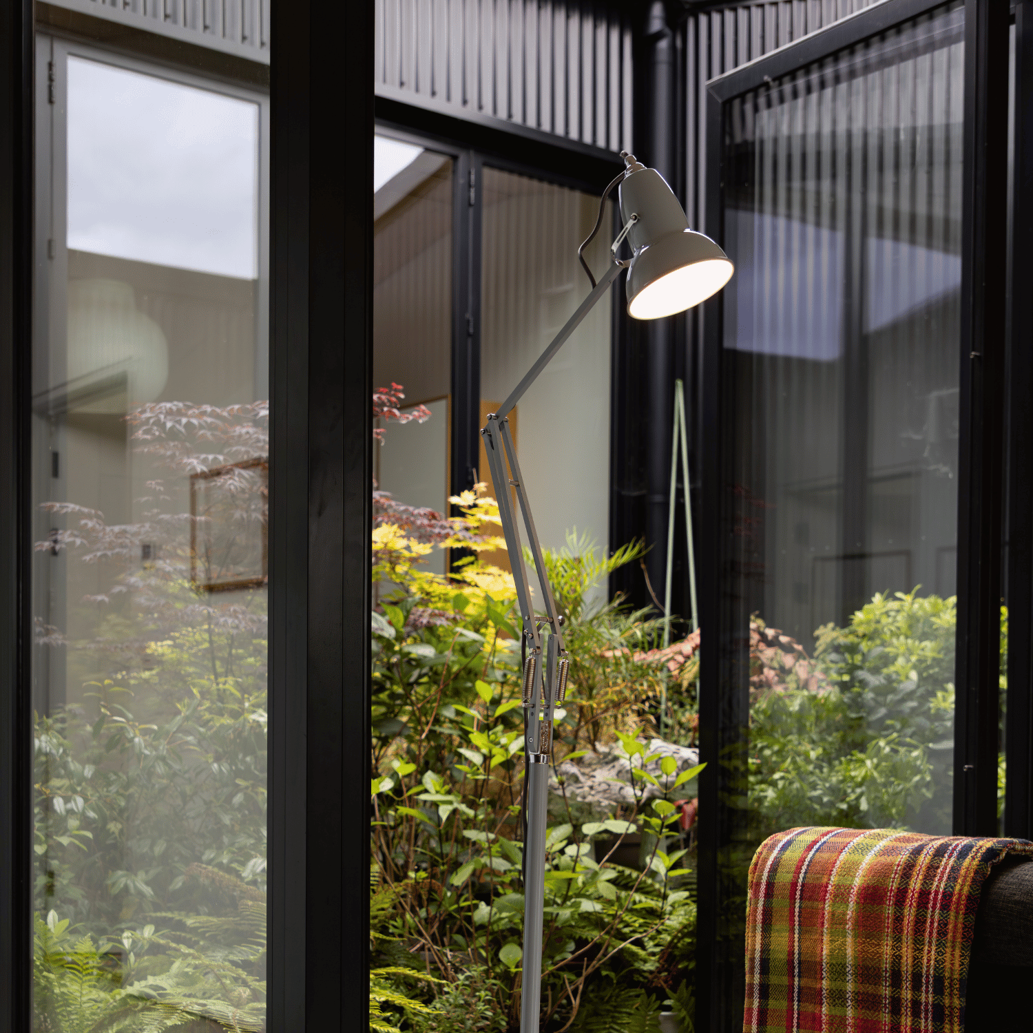 Original 1227 floor lamp dove grey
