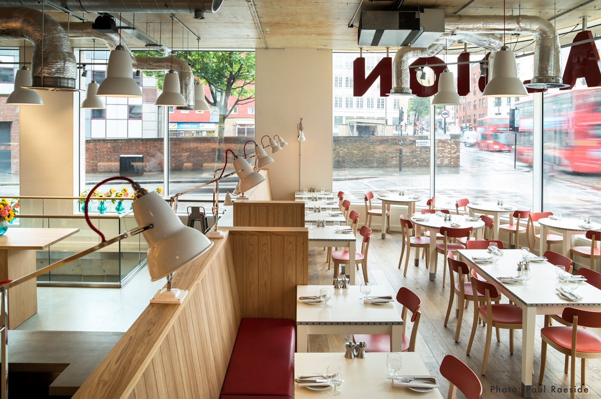 Albion-Clerkenwell-bar-day-time