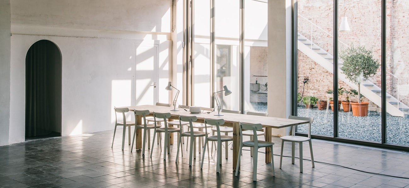 Montoya-Barcelona-long-table-bright-space