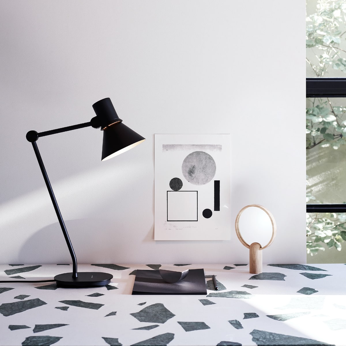type_80_table_lamp_matte_black_7