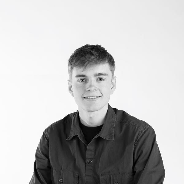 Lewis_Small_Headshot_22-600×600-1