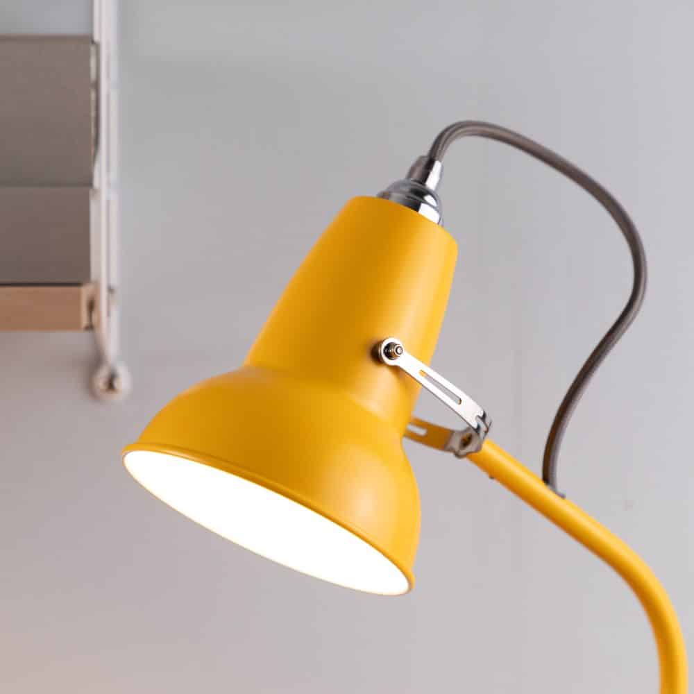 T75-table-canary-yellow (4)