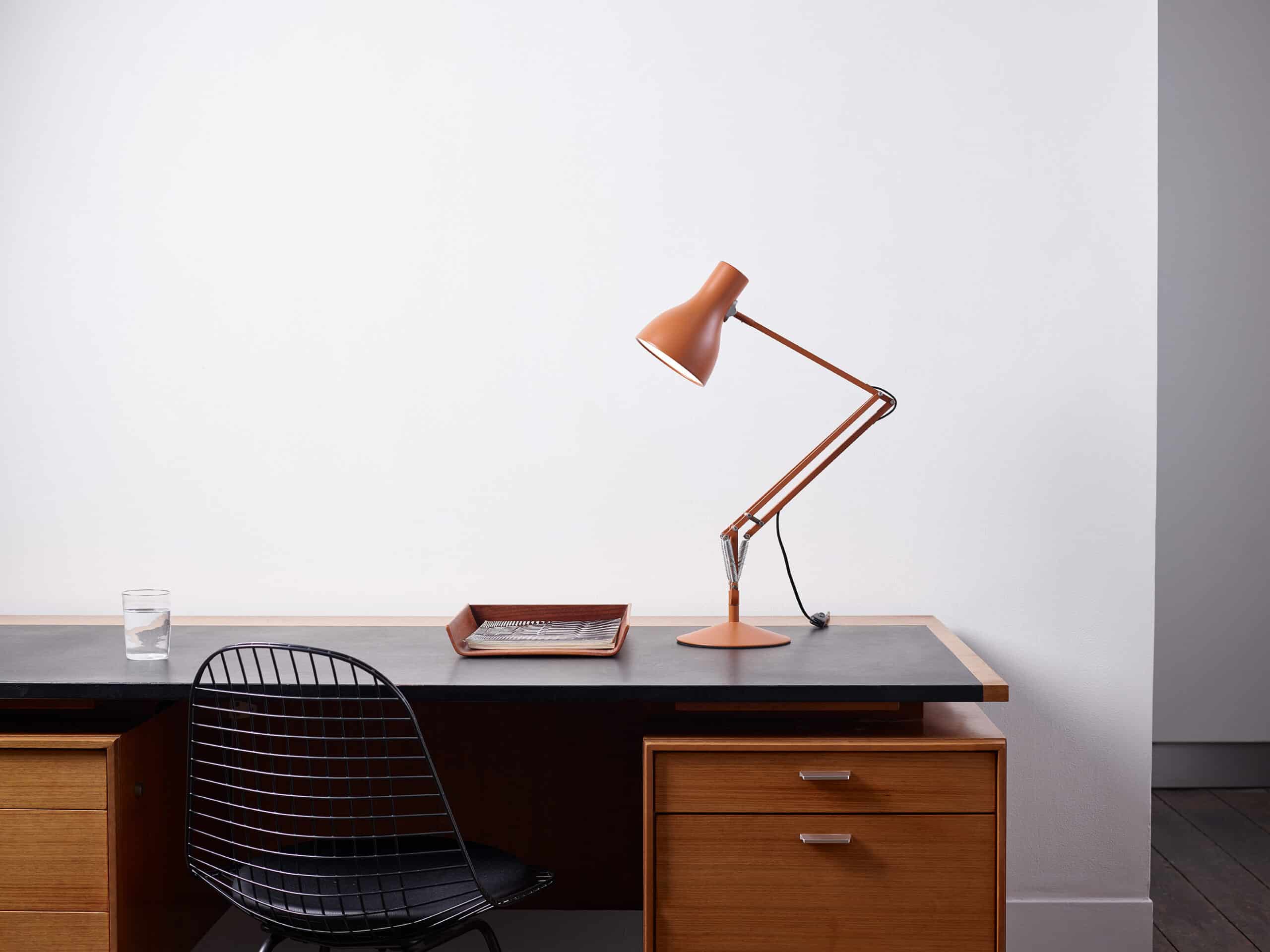 type 75 desk lamp sienna