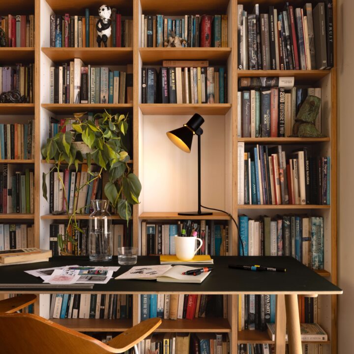 type-80-t1-table-lamp-matte-black_2926.LS.SQ.W.H1