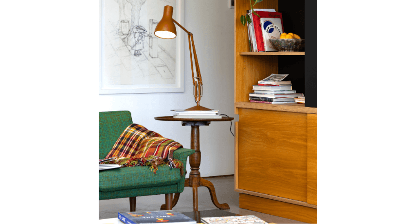 type 75 desk lamp