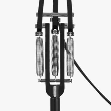 type-75-desk-lamp-jet-black-4_2