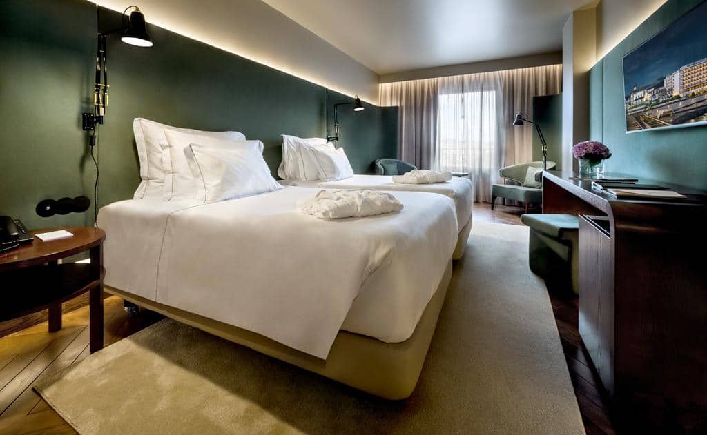 Grande-Hotel-Açores-Atlântico-beds