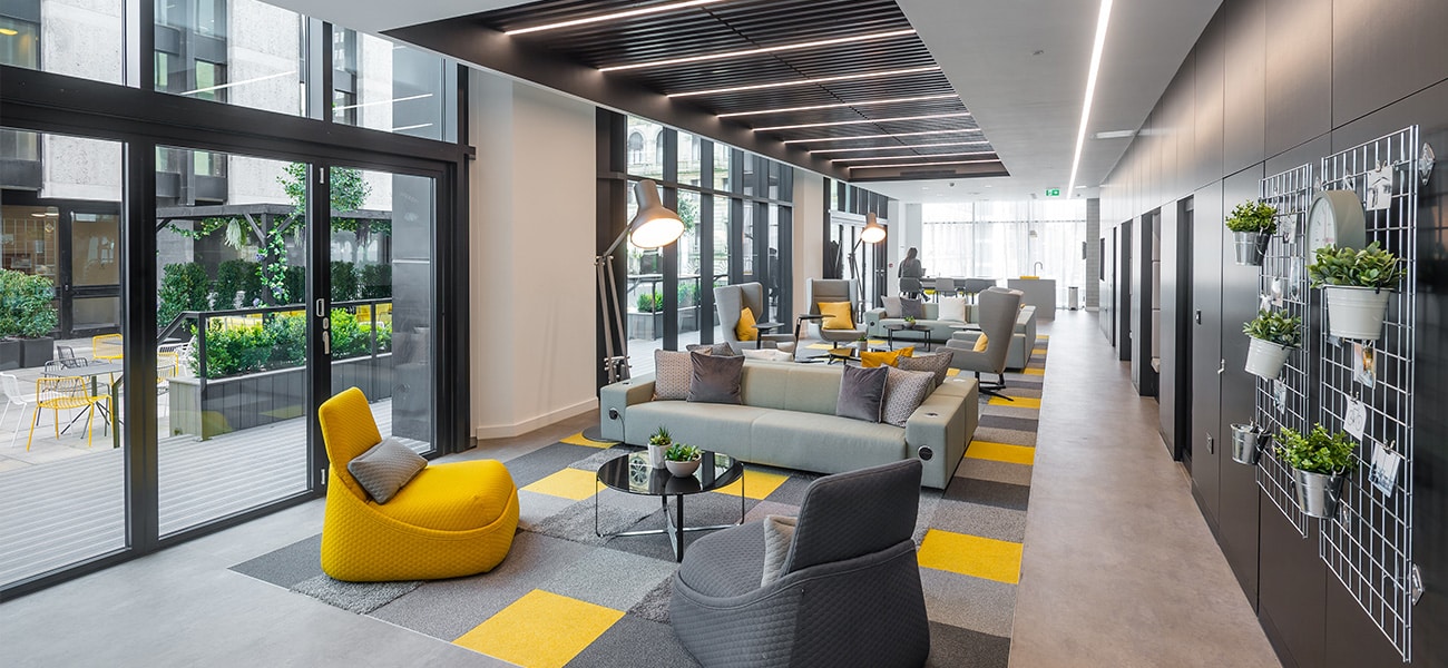Neo-manchester-long-lounge