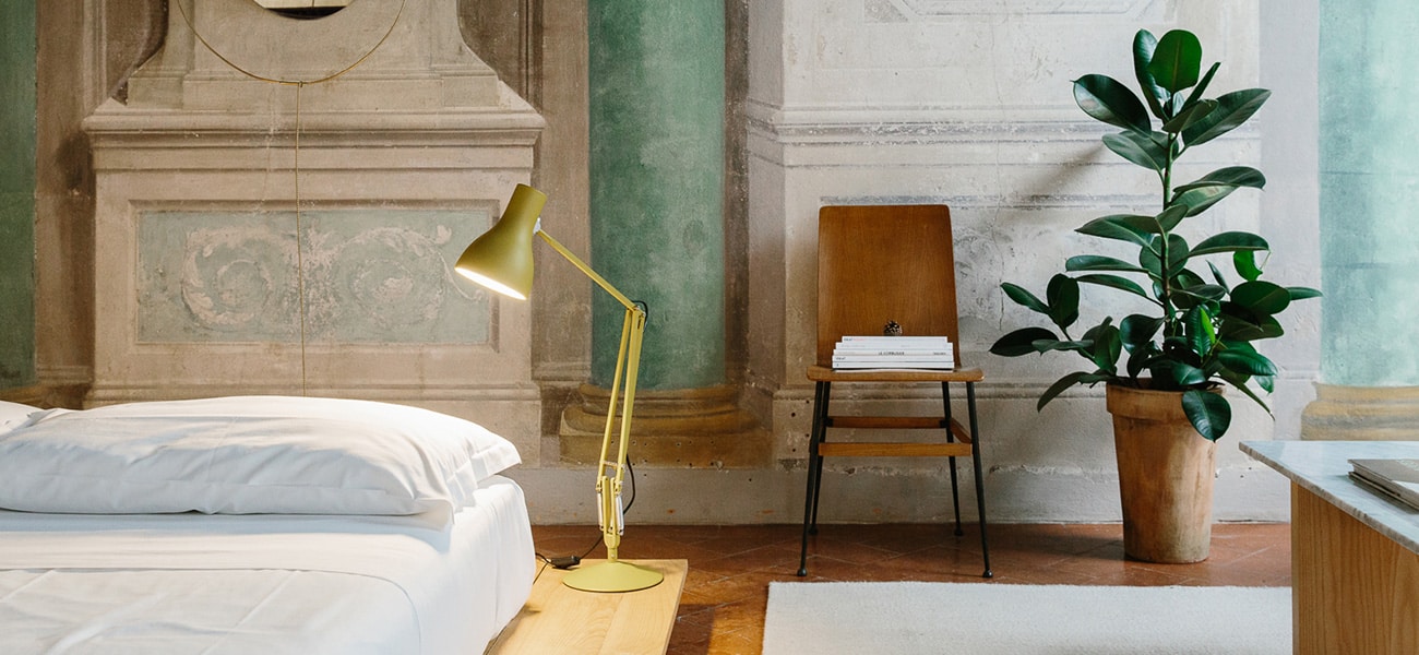 Numeroventi-Design-Residency-bedside-lamp