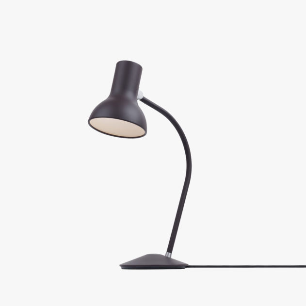 t75-mini-table-lamp-black-2