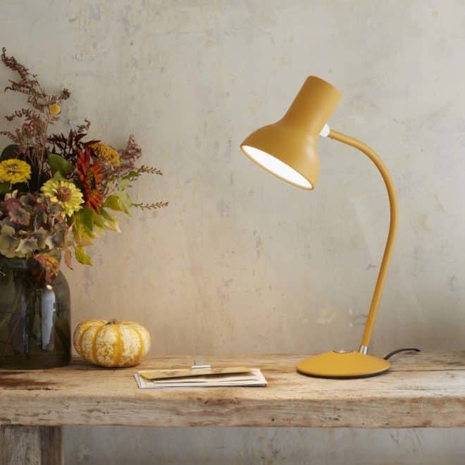 t75-mini-table-lamp-gold-work
