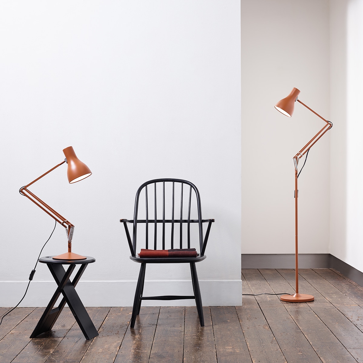 type_75_desk_lamp_-_sienna_7