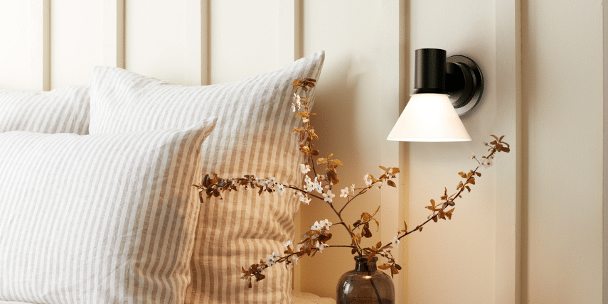 Type 80 T4 Wall Light